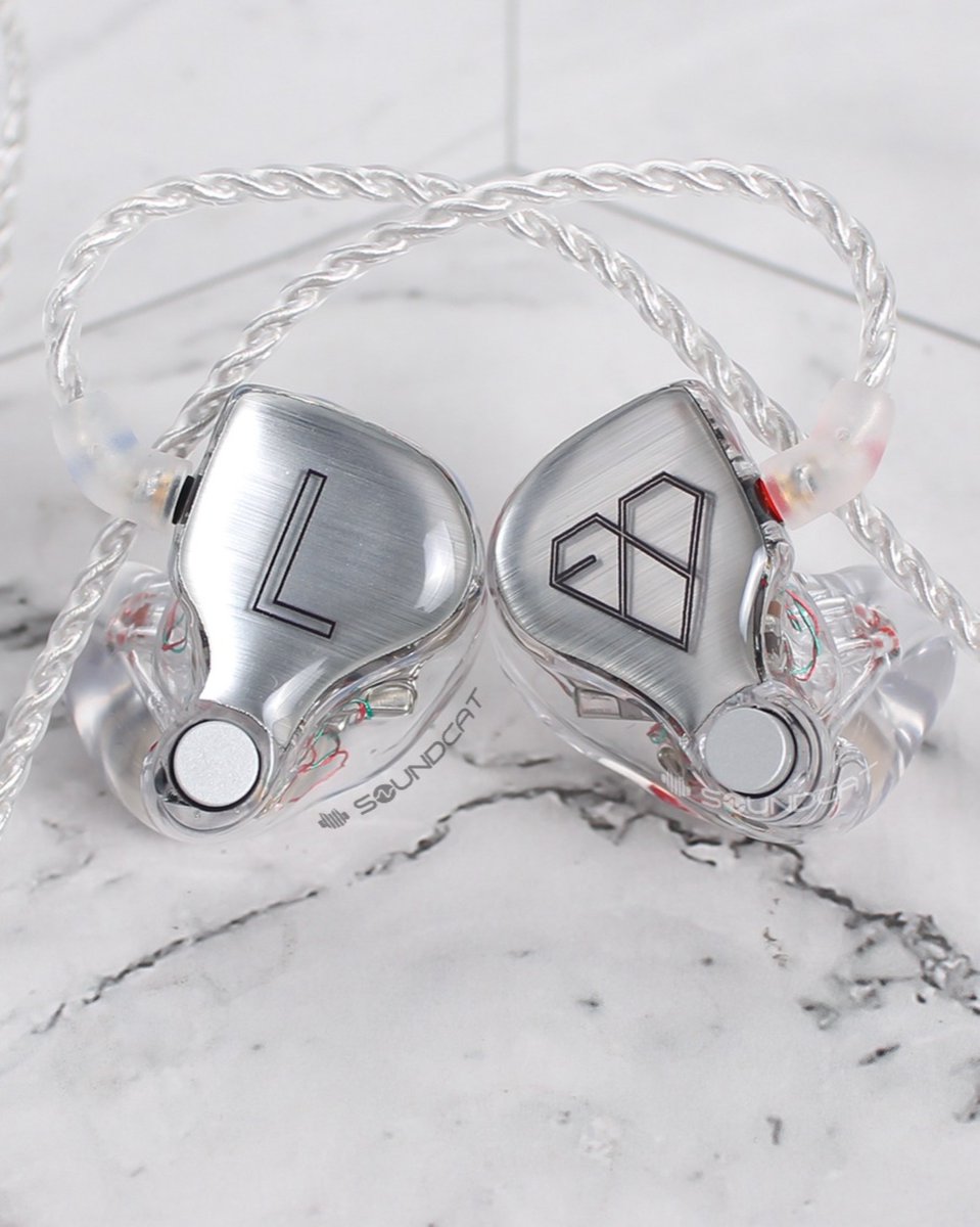 'KNOCK KNOCK!' tweet media