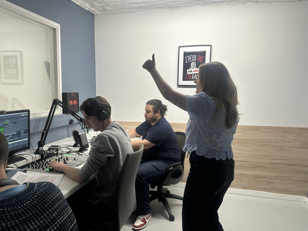 ISJToulouse's tweet image. La matinale de l’ISJT sur @Esprit Occitanie, ça continue aujourd’hui. Nous sommes EN DIRECT jusqu’à 9h45. 🚨 Pour nous écouter 👇
 espritoccitanie.fr
#matinaleISJT #endirect #radio #onair #journalisme