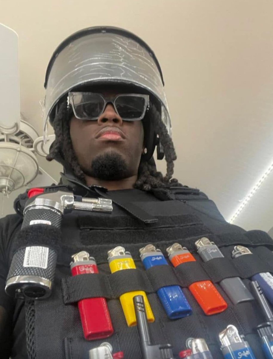 ChristianFedri8's tweet photo. Me after stealing everybody lighter after I use it 😂 https://t.co/20zbpgHN0q