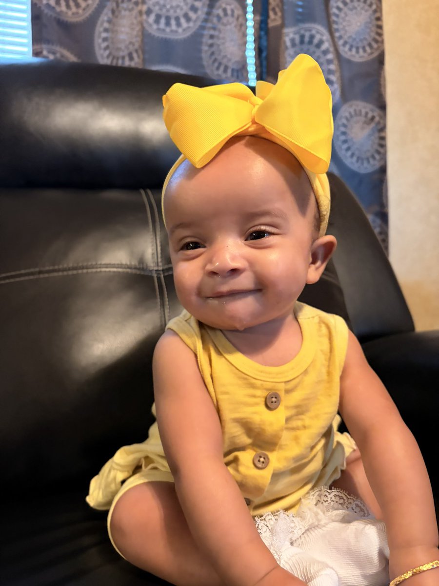 breprobably_'s tweet photo. 6 months in twelve more days is crazy. 🥹
her so happy 💛 https://t.co/gkSQCvrZO5