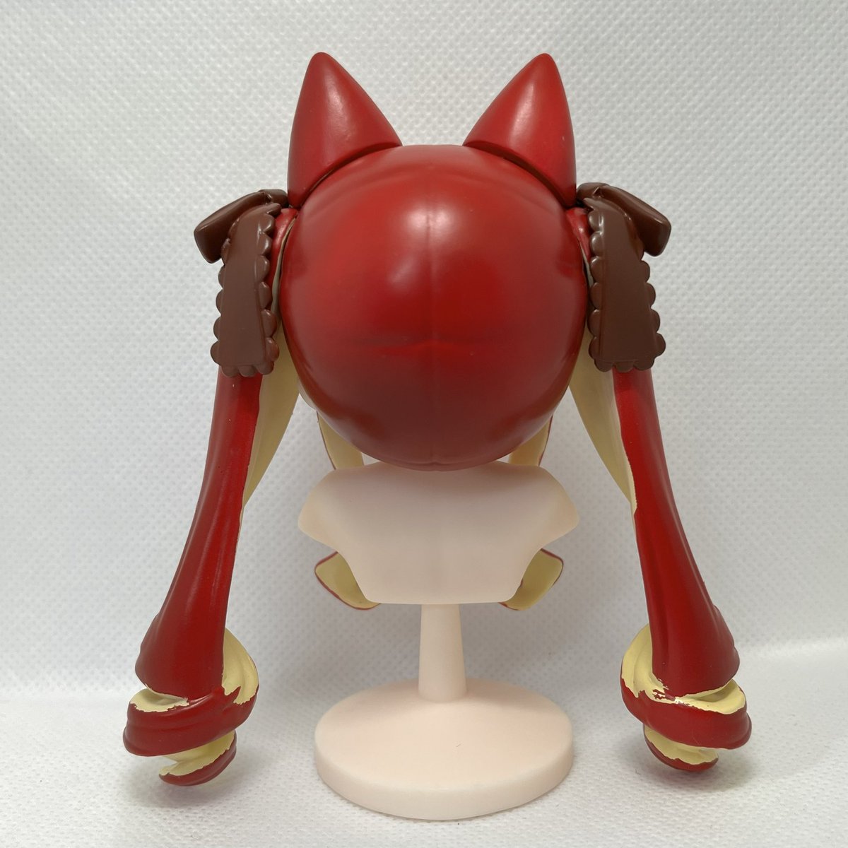 Shadow_4998's tweet photo. 记录｜红黄棕苹果皮秘境猫
仇人喷涂+1
亲友点的苹果皮（再战苹果皮的一集
这次尝试了胶带+蓝丁胶，但还是烂烂的，洗了买了遮盖液再玩一次，还是烂烂的_(:_」∠)_不过结论是这些玩具里我更喜欢遮盖胶带。
下次还敢
-
🎨：红黄苹果皮+棕色蝴蝶结+半光
👤：秘境-猫艾拉-白膜头
📦：和亲友回家了
#BJD https://t.co/aycH6EOfCZ