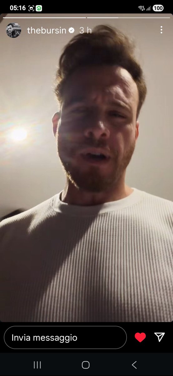 Buongiorno a tutte e Kerem come va stamattina il jet-lag!!?? Chissà ...🫠❤️🫵 #KeremBürsin