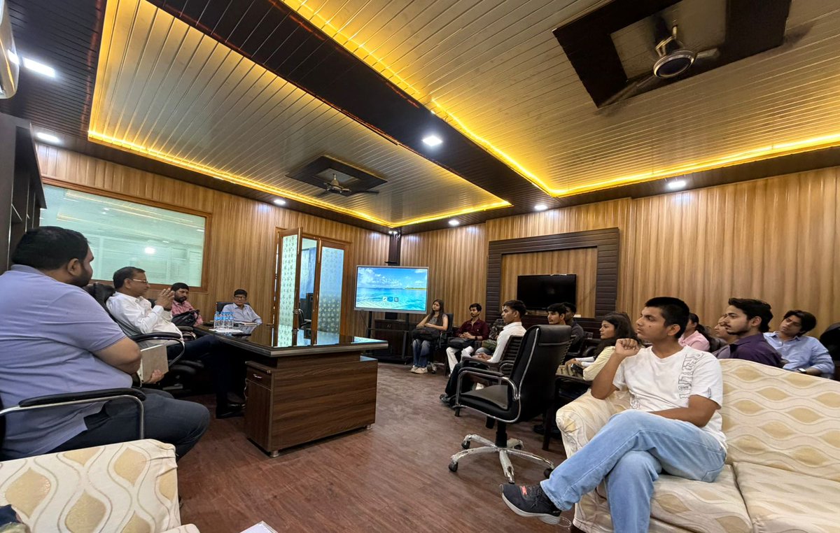 On 14th April 2026, a group of 25 students pursuing internship at the LUB Head Office visited the industrial unit of Uniline Company located in Okhla Industrial Area. The session was conducted under the guidance of Mr. R.K. Bansal (owner of Uniline) along with his team of