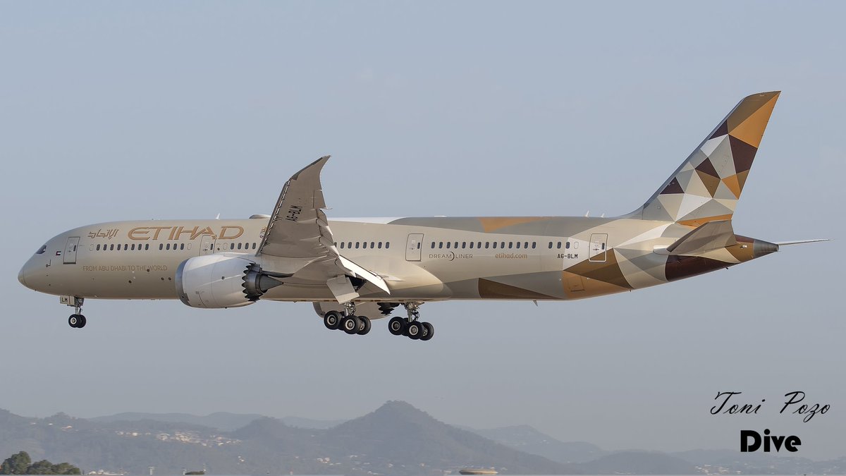 𝕋𝕆ℕ𝕀 ℙ𝕆ℤ𝕆 tweet media