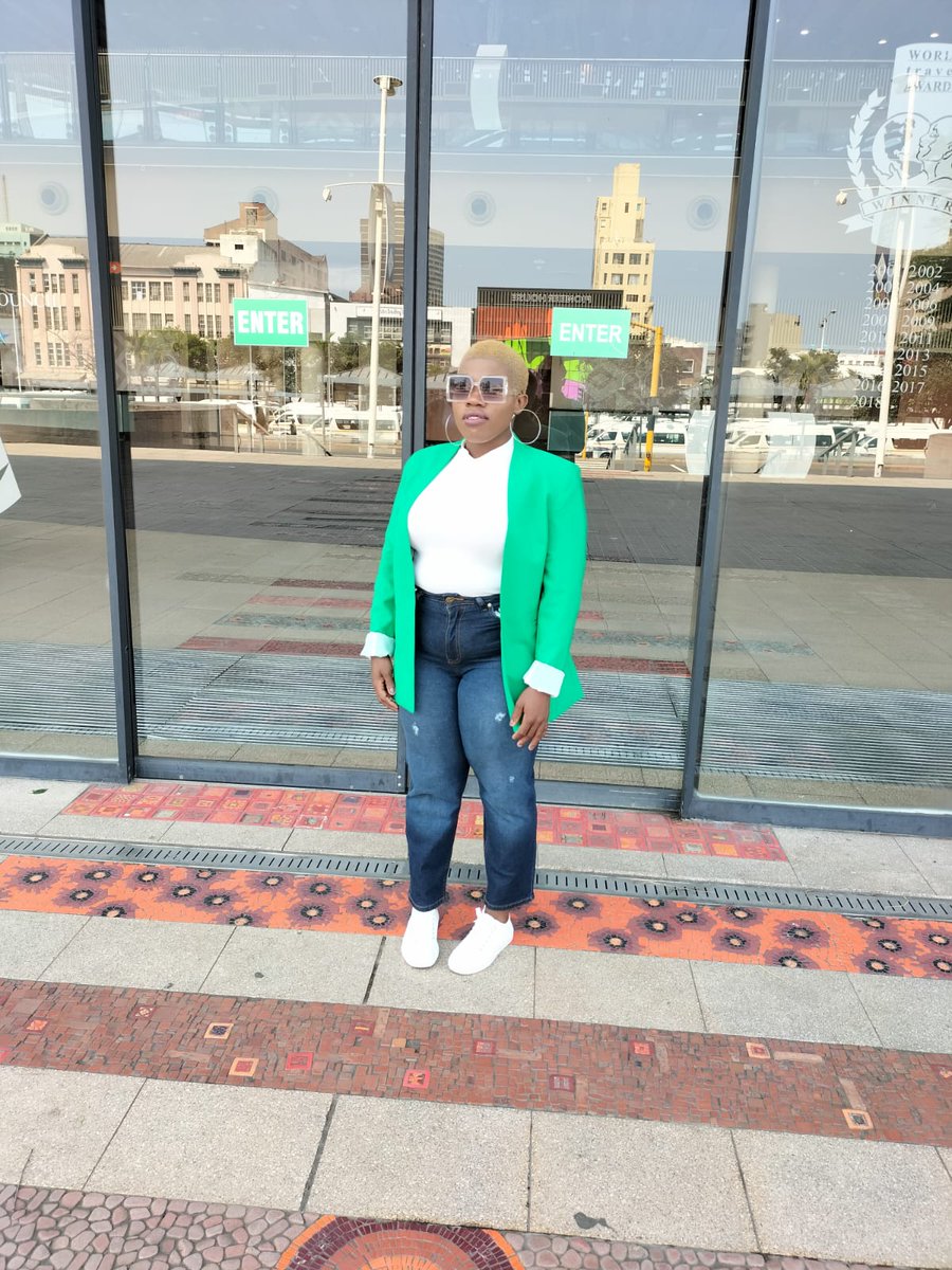 Ntlaksngcodi's tweet photo. Happiest birthday to mwaa🥳🥳🎊🎊🎉🎉 https://t.co/szuiVn4jS5