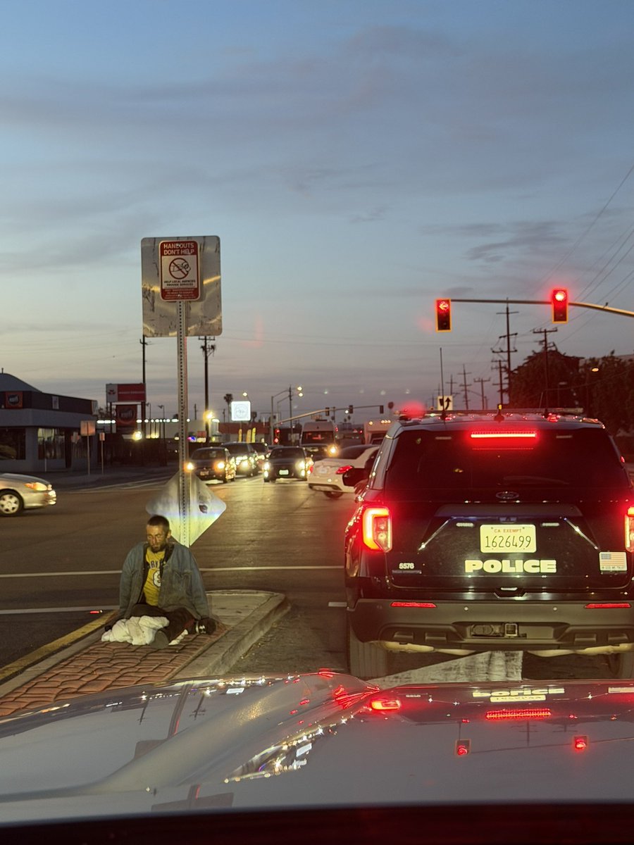 Dad's Gone Live tweet media