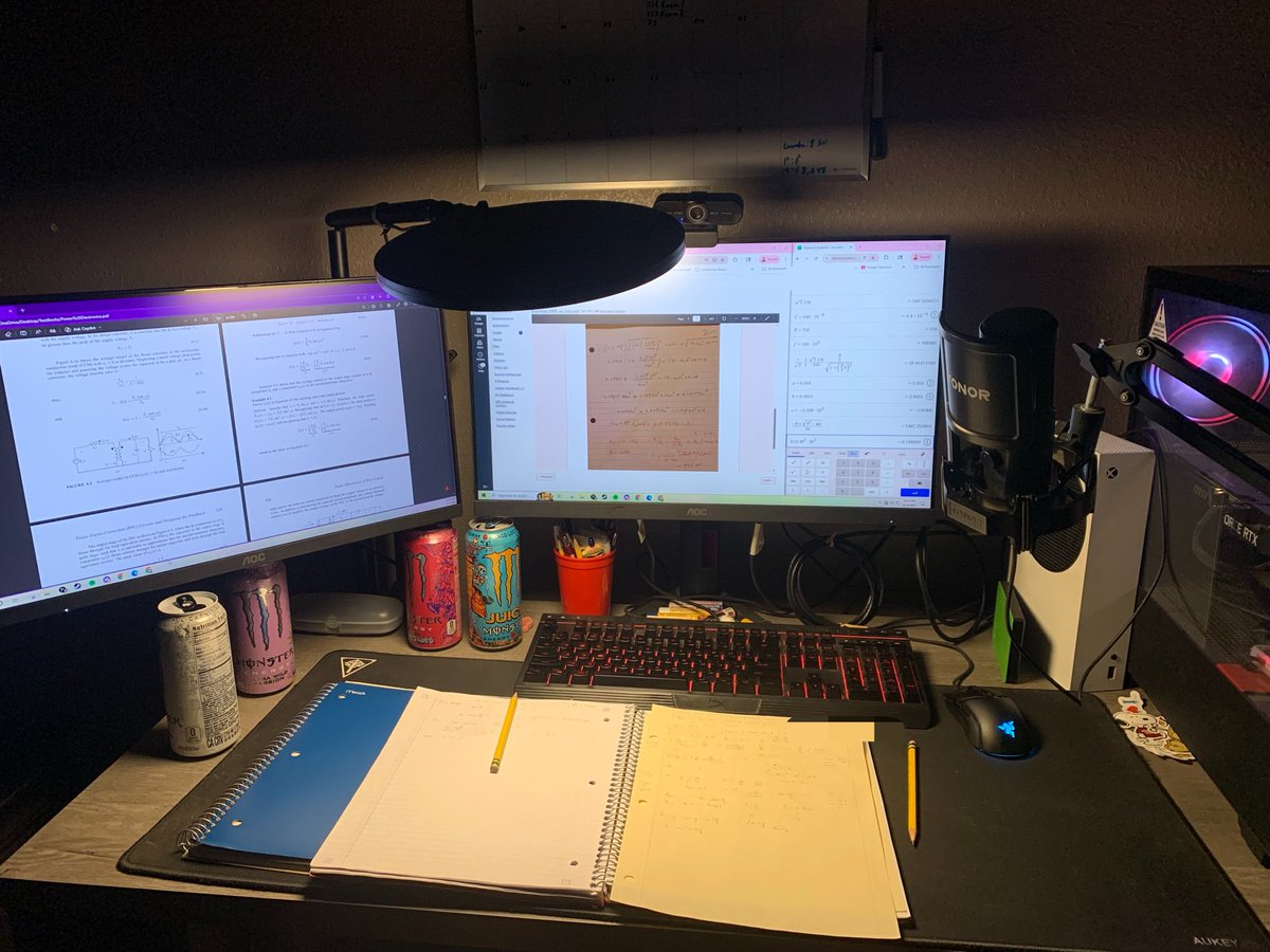 bburrito15's tweet image. Is this an #aesthetic study setup? 
(I better ace this exam or it’s never been more over)