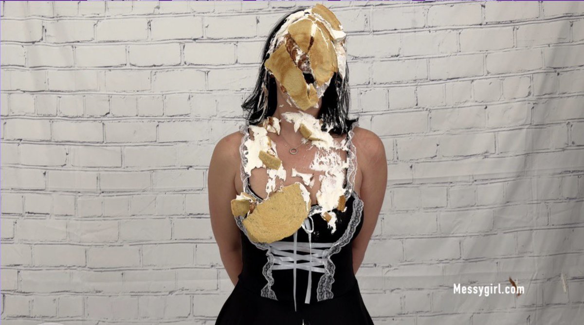MessyGirlStudio's tweet image. Submissive for pies 
.
.
.
📸: @theoriginalmessygirl 
Model: @Bellaburke_love 

See our site for video! Search “Penelope” in right search bar. 

Messygirl.com 
Messygirlvideos.com

#WAM #messy #pietoface #wetandmessy 🥧