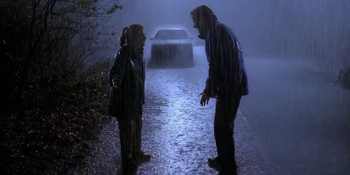 hearteyes4david's tweet image. The #XFiles pilot scene #DavidDuchovny #GillianAnderson #Hearteyes