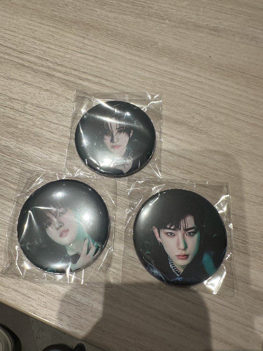 とりひき tweet media