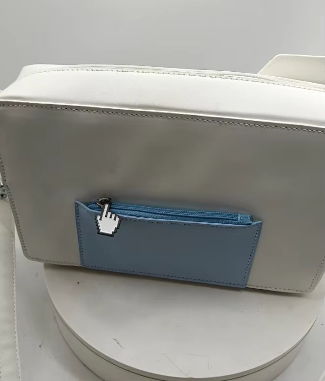 Melonbread 🍞 DOKOMI 3U55 tweet media