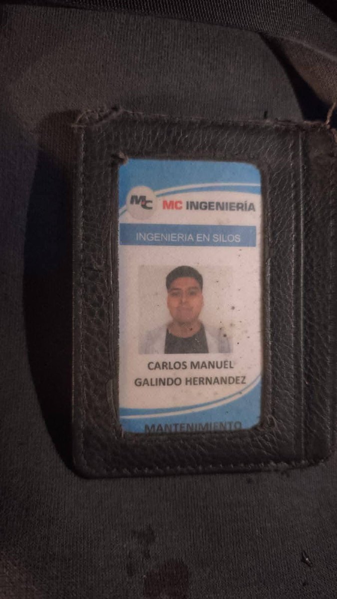HalconOnce's tweet photo. REGRESABA DE TRABAJAR…BIKER MUERE ARROLLADO EN AUTOPISTA.

Esta noche en la autopista #ChamapaLecheria, #motociclista termina sin vida tras ser arrollado por un tractocamión. 

El incidente ocurrió en el km 11 a la altura de la caseta, en la presa “Madin” con dirección a Cuautitlán Izcalli. 

Comparte para localizar a familiares.