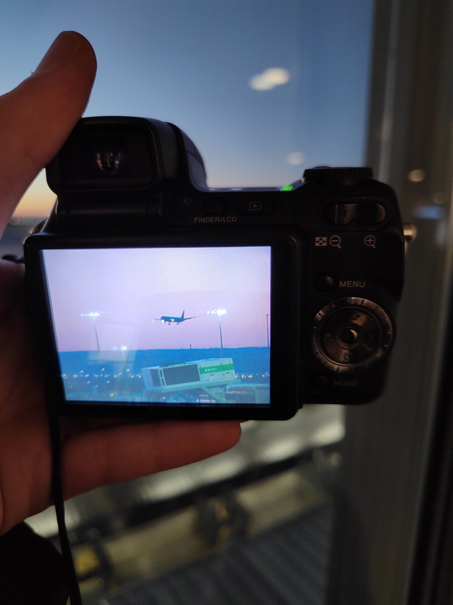 chantall tweet media