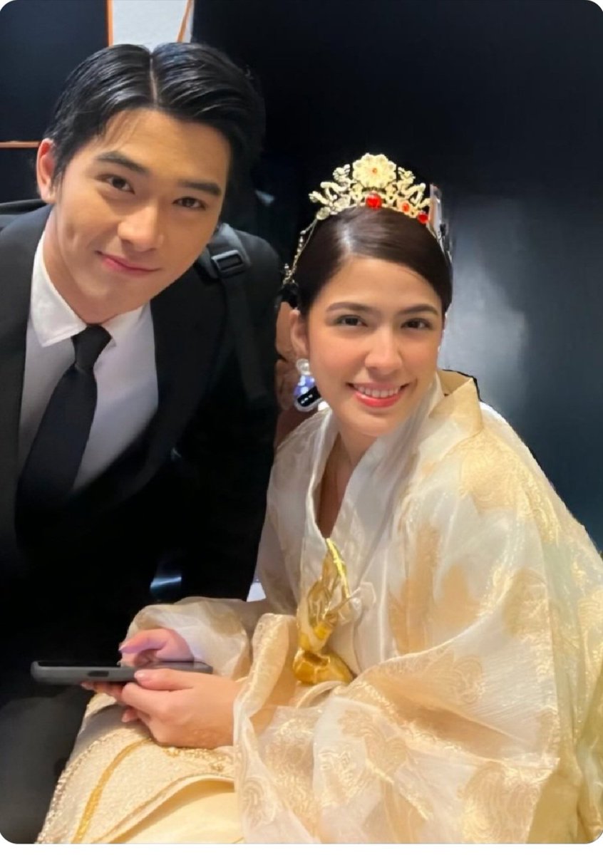 Nila255376843's tweet image. #GeLex 
#BGYO_Gelo #AlexaIIacad 
#TheChambermaidsDaugther