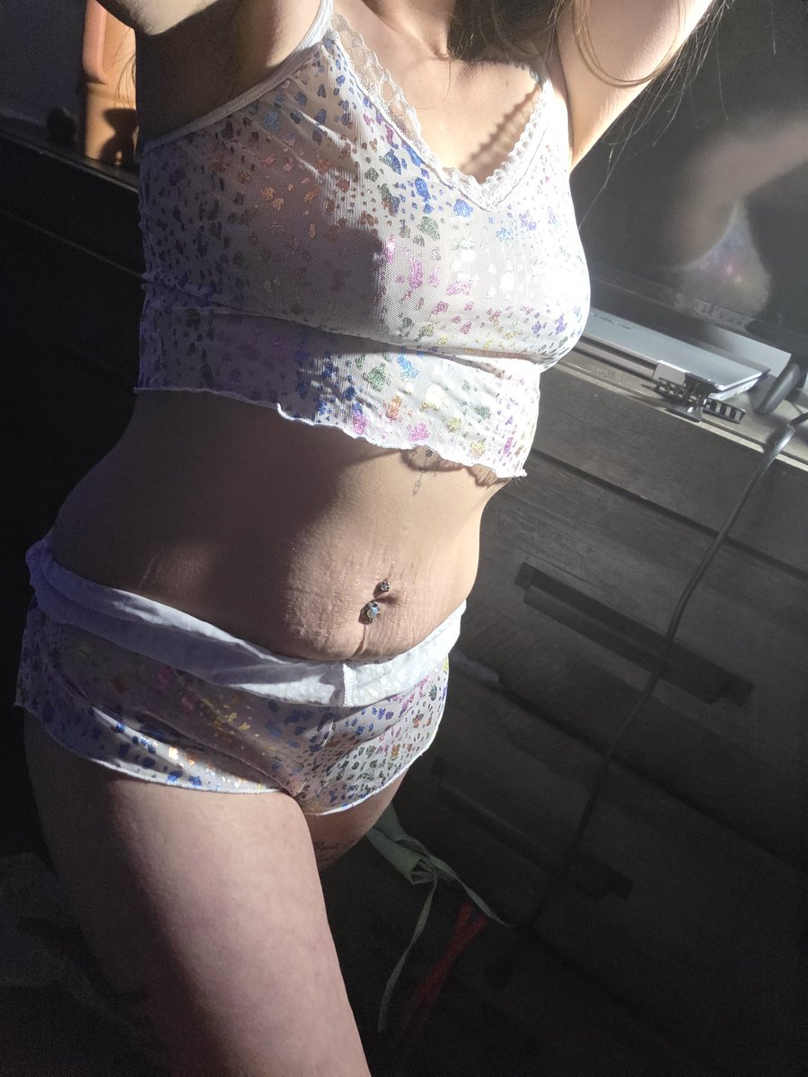 mistressqueen34's tweet photo. @mistressqueen34 https://t.co/9c4qgvdQmS