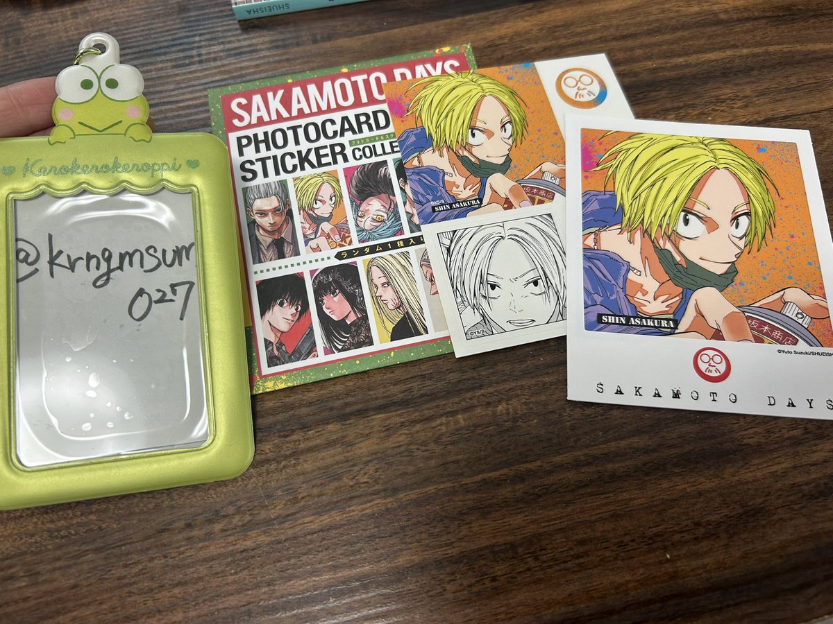 Leeriiina tweet media