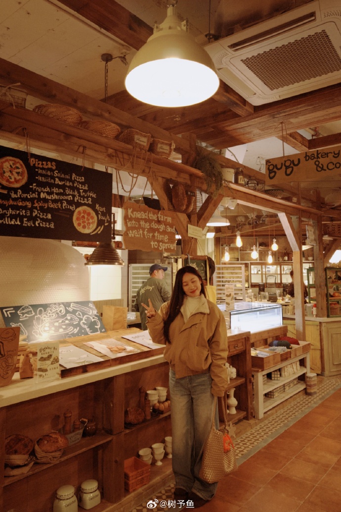 Albert Hollie  tweet media