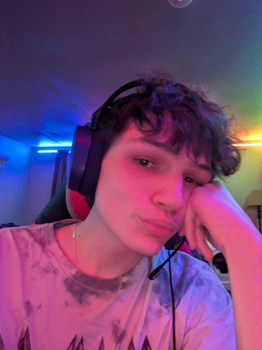 ♥️🔥 Arcy 🥀🖤 (18+) $5 customs open!! tweet media