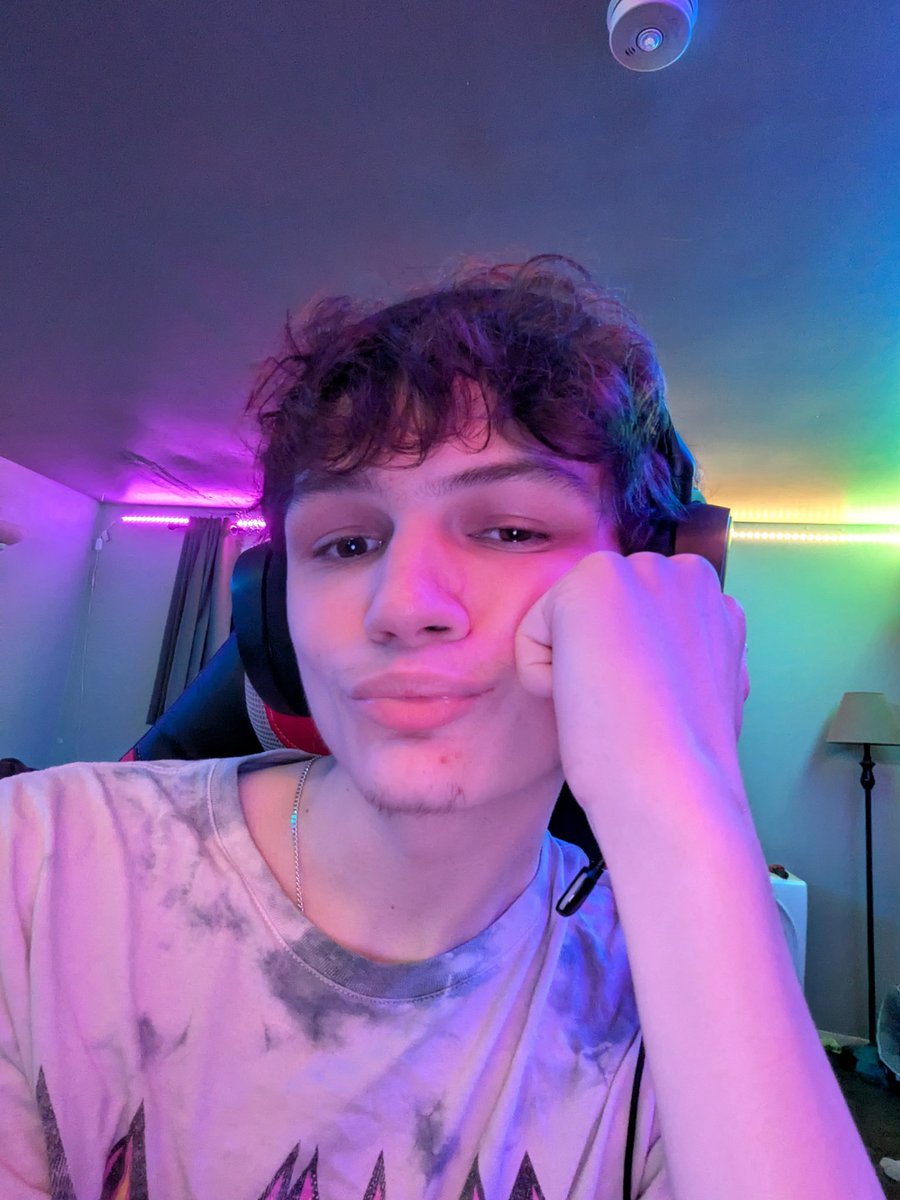 ♥️🔥 Arcy 🥀🖤 (18+) $5 customs open!! tweet media