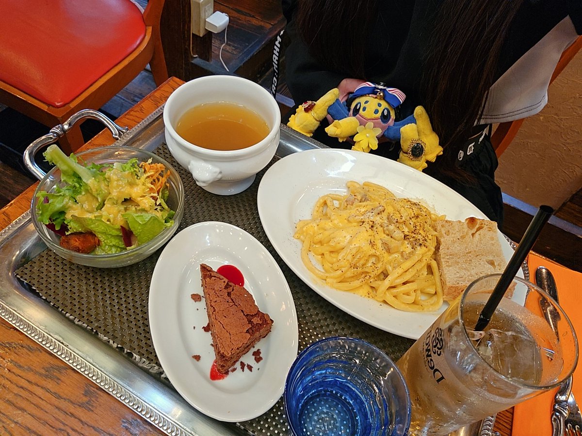 デンチュラのヴィヴィ と ニンゲンのきょむたん tweet media