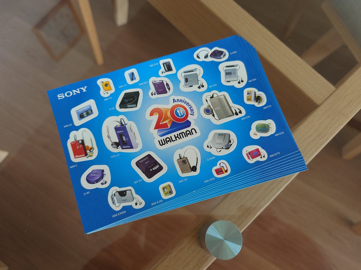 シールです。欲しい方いますか？ #ウォークマン #walkman