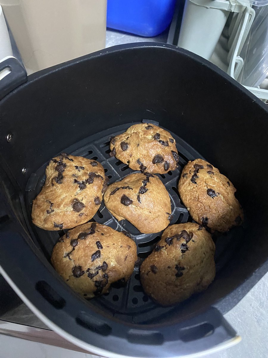 JAYpril 🦅 tweet media