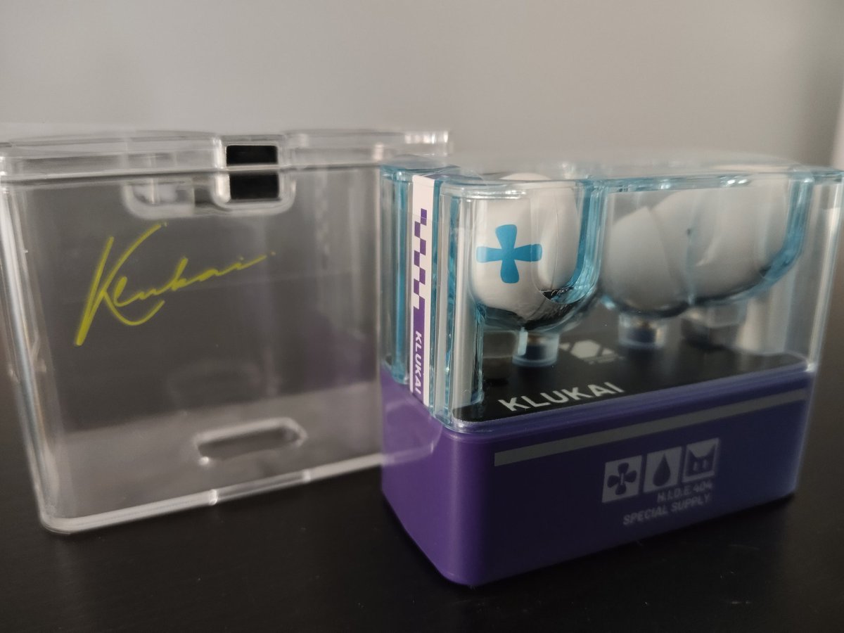 Yuzuriha tweet media