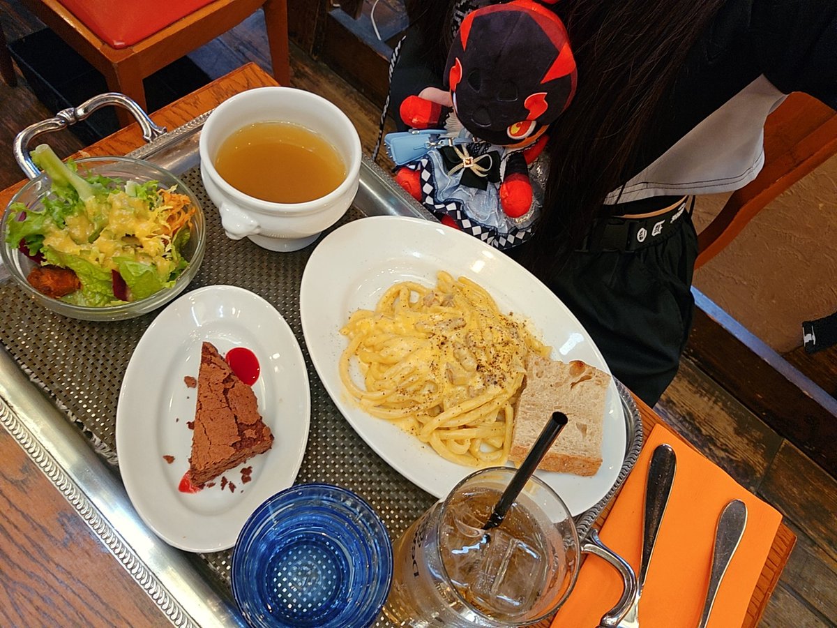 デンチュラのヴィヴィ と ニンゲンのきょむたん tweet media