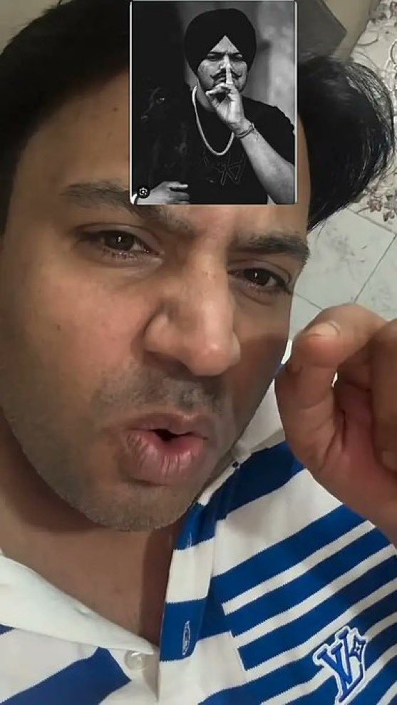 <a href="/CountryGulshan/">Bharat Mata ke Sewak</a> Puneet Superstar, known for his unconventional videos, recently made a statement that garnered significant attention.

At an airport, a fan approached Karan Aujla and requested a selfie, claiming to have travelled all the way from Kolkata.

However, Karan Aujla declined the