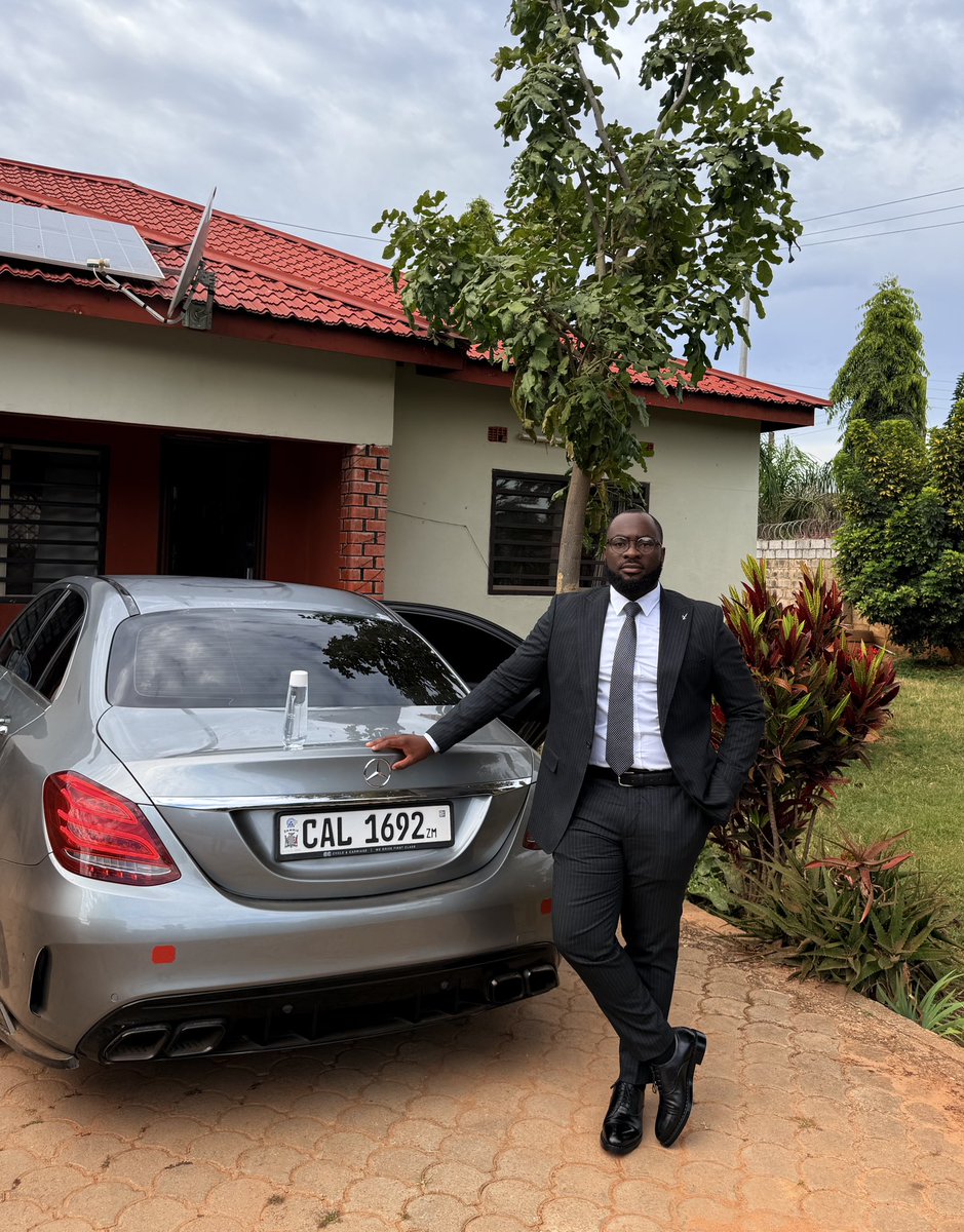 Bernard Burrows tweet media