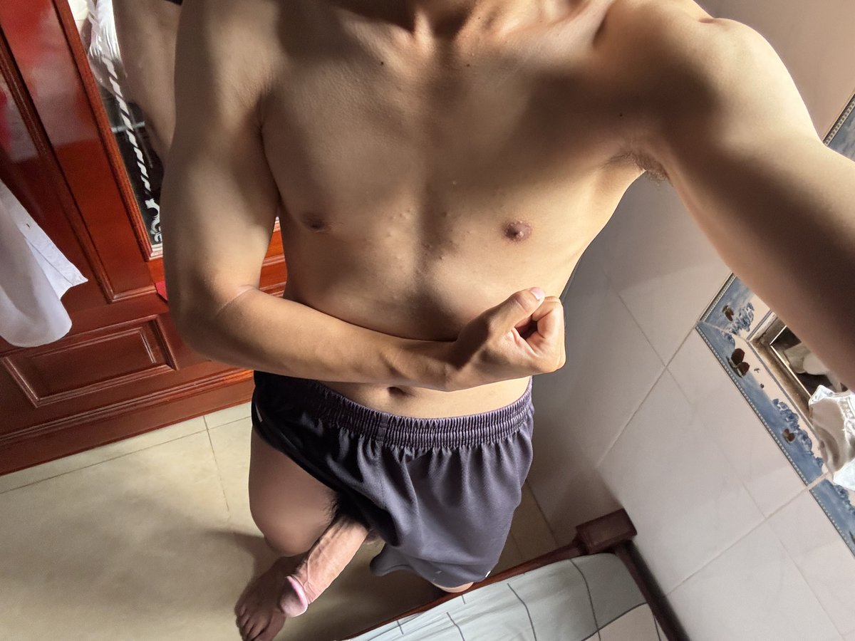 killuass01's tweet photo. cho anh nhấp vô loz bé nha 😳 https://t.co/ZwDVZ7x7KD