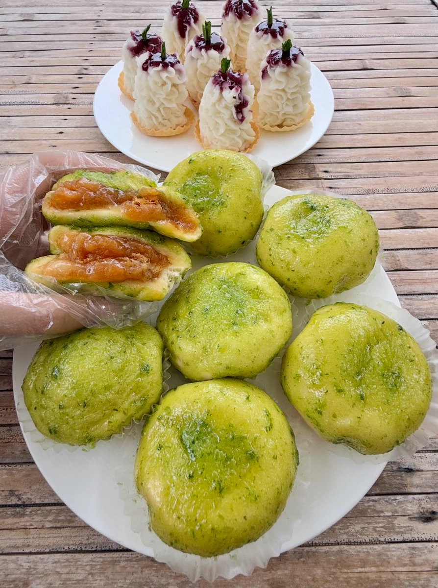 EvsleLkmCZO798C's tweet image. Q弹糯叽叽的口感🍚谁能猜中这是什么？🤔🫵🏻
#Dongguan #东莞美食