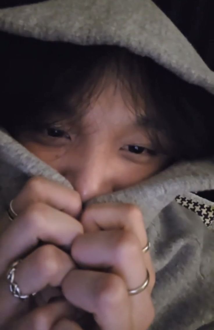 A. Lintang tweet media