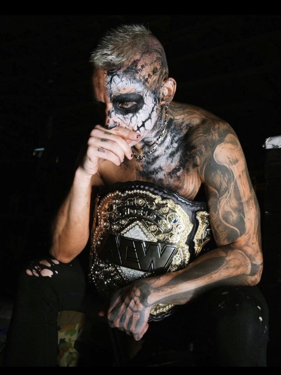 EastsideMain's tweet photo. This pic is mad tuff tho ngl #aew https://t.co/mp270UDWaR