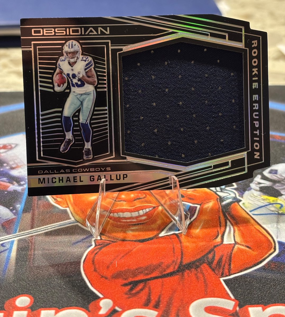 Happy Thursday Card People!
Today’s Second Giveaway: Rookie Patch Michael Gallup /100
Like✅Follow✅Repost✅