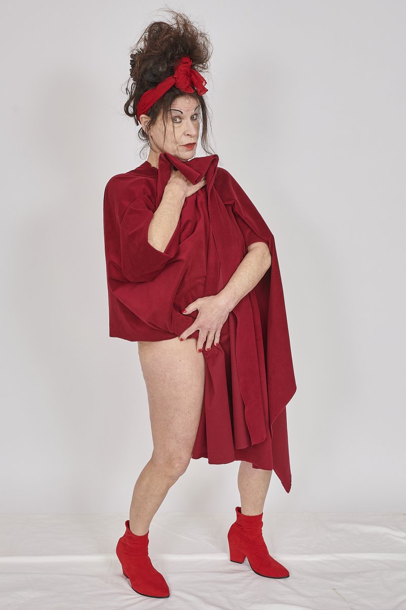 HenrietteSibie's tweet photo. WEET JE WAT IK WEL ZOU WILLEN ZIJN, EEN BLOEMETJES GORDIJN
https://t.co/tZMx8qMm9G
#modelfotografie #modelphotography #modeltekenen #lifedrawing #modeldrawing #fotomodel #kunstmodel #kunsthandel #lisse #Sibiekc #Modelhenriëtte #kunst #kunstcommunity #Performance #Jetje https://t.co/jT2ityIqvj