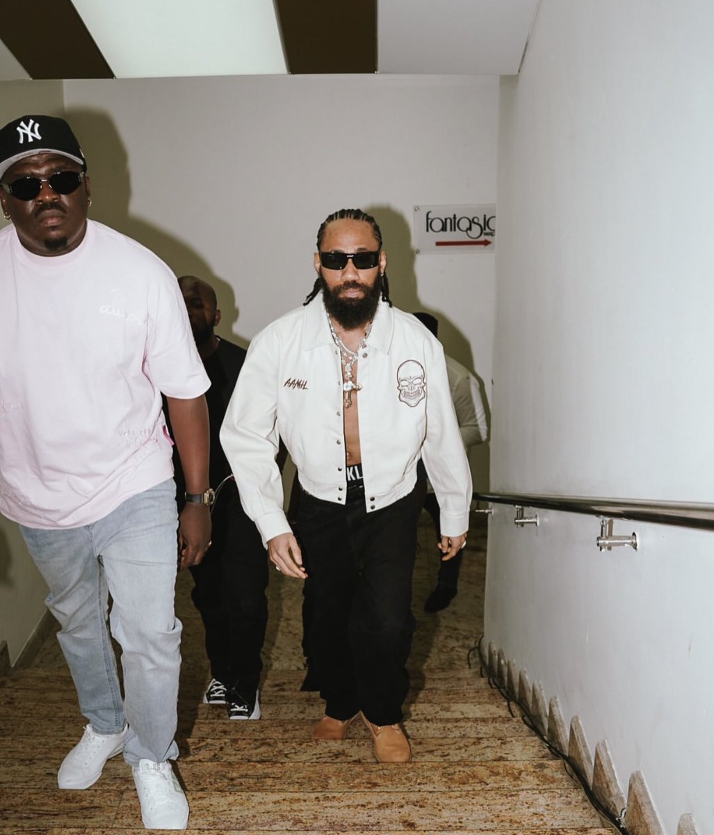 son of big wiz 🌱 tweet media