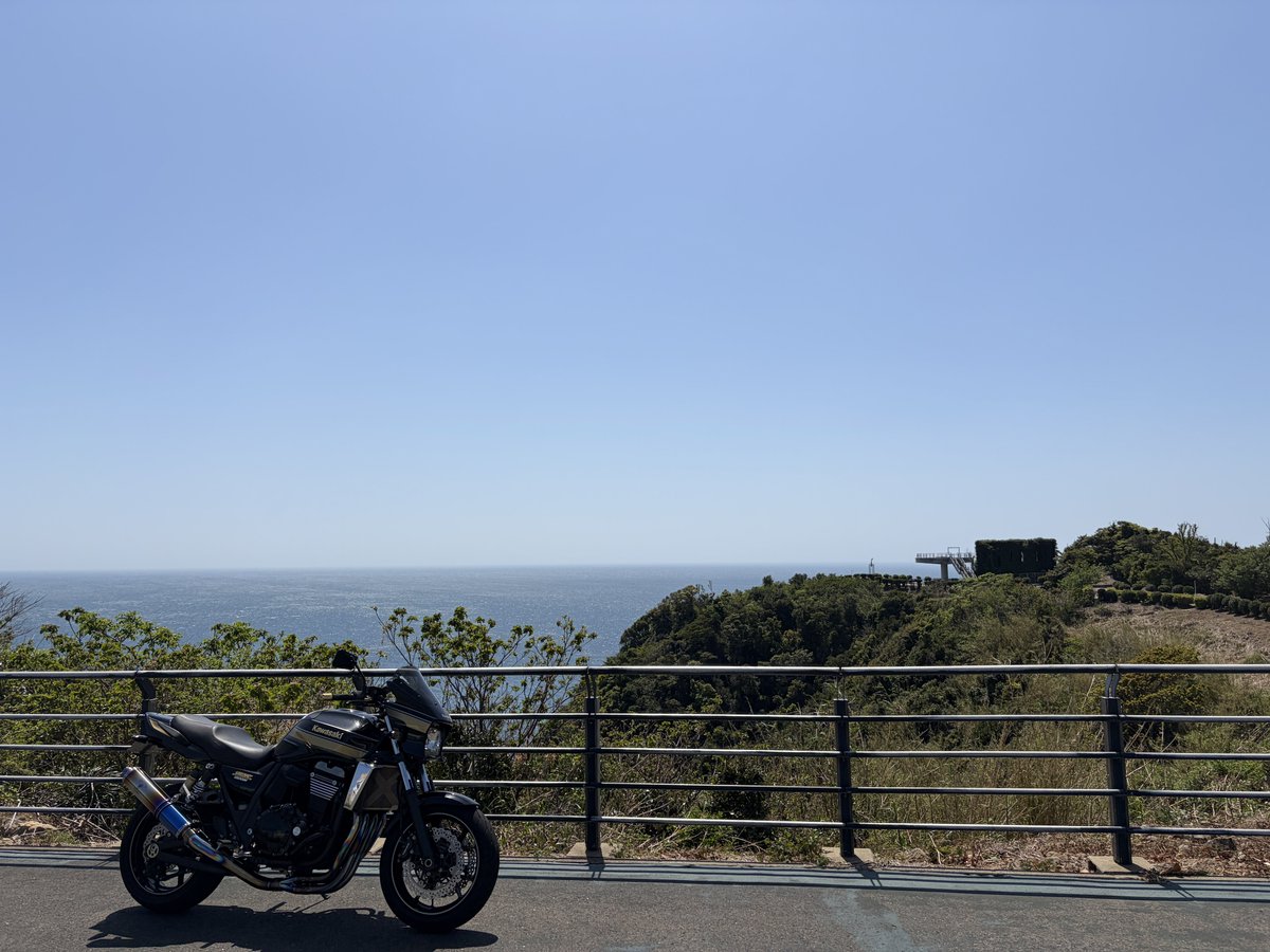 トワタ tweet media