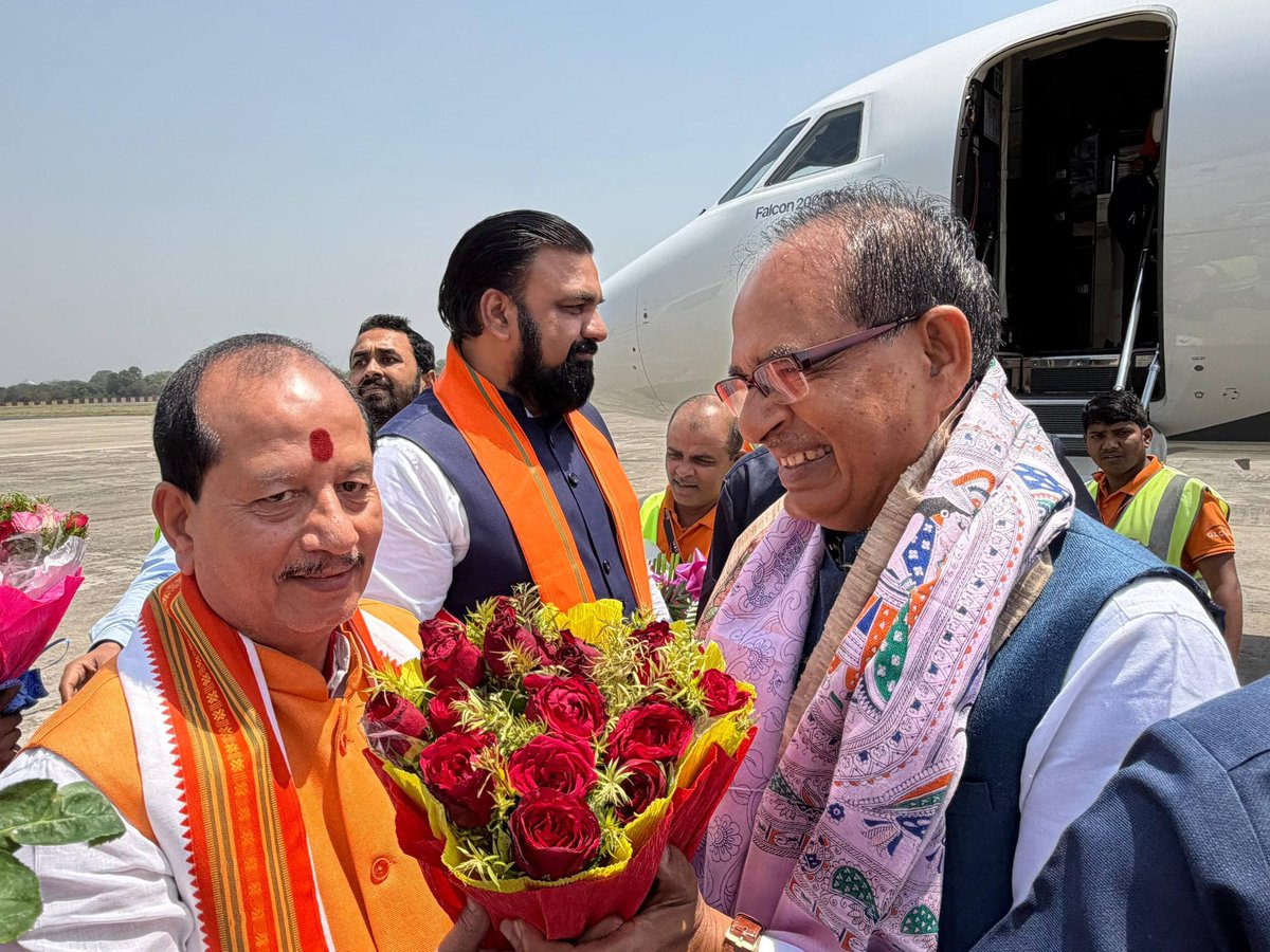 iBhumihar_Girl's tweet image. इन दोनों को देख कर लगता है कर्म से ज्यादा भाग्य मायने रखता है?... 🤭
        #Bihar #Cm