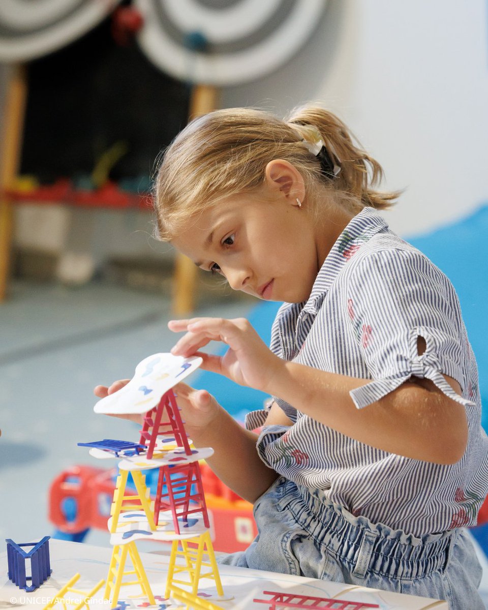 UNICEF Romania tweet media