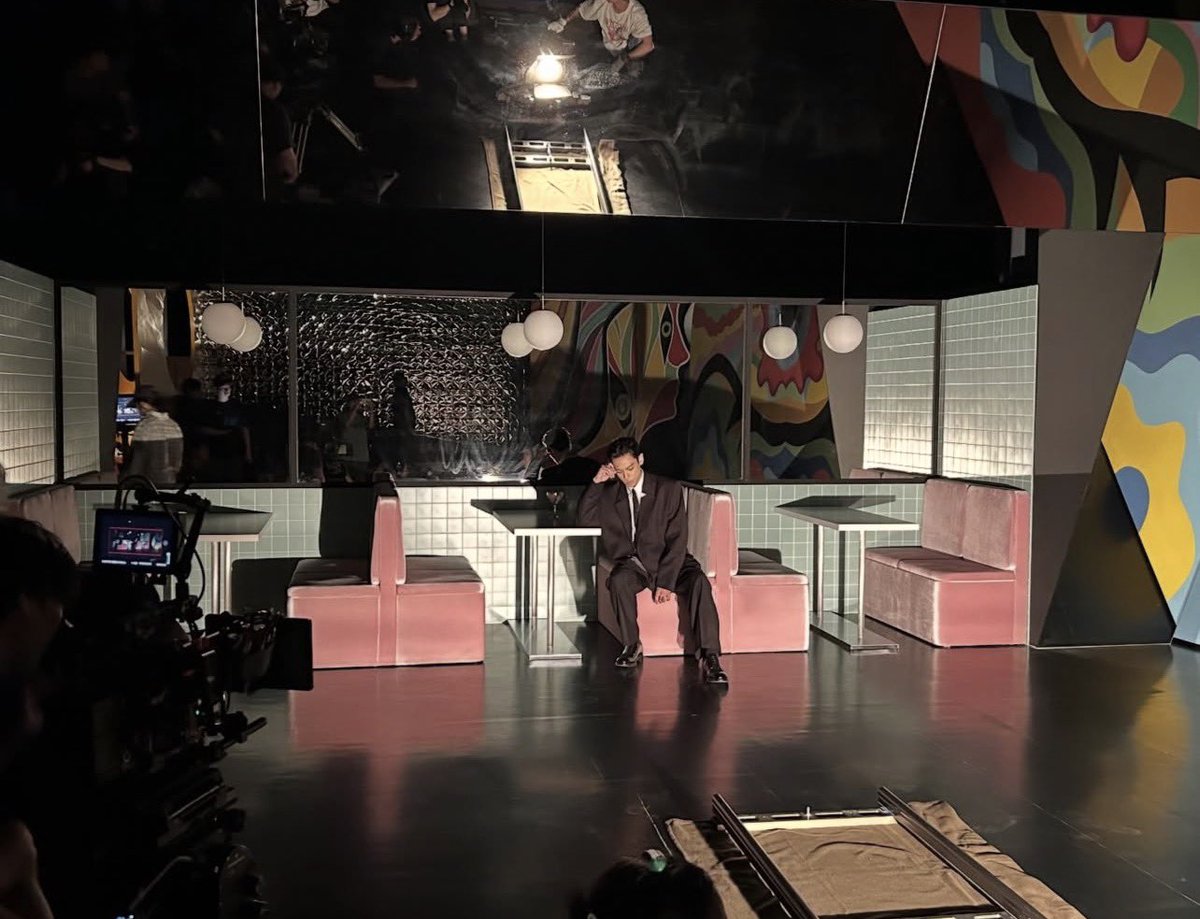 TTTOPSUPPORT's tweet image. 완전미쳤어! STUDIO 54 MV Behind the Scenes via d. Art_2010 instagram post

🔗 instagram.com/p/DXLnCeJgLyw/

#탑 #T_O_P #ANOTHER_DIMENSION #Studio54 #완전미쳤어