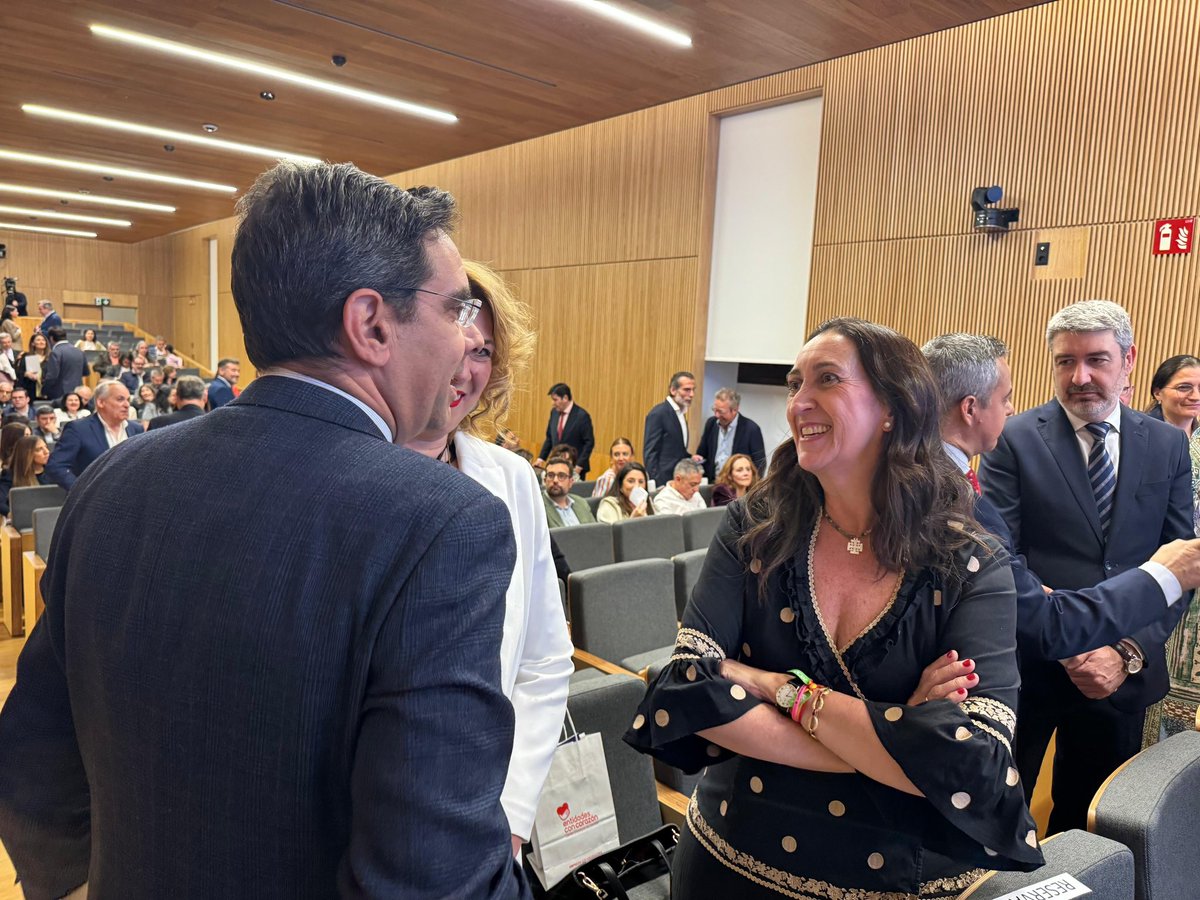 📢 <a href="/badanelli/">Paula Badanelli</a> ha estado en la entrega de los premios “Entidades con Corazón” de #VerIglesia26, reconociendo a quienes ayudan de verdad en Córdoba.

Frente al abandono institucional, la sociedad civil responde. 👏