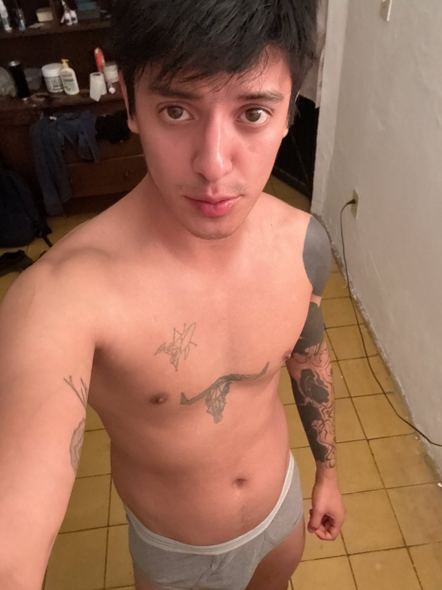 capnavyb's tweet photo. #zoomgay #cloudgay #gay #gaygdl https://t.co/2jUjfd9UA2