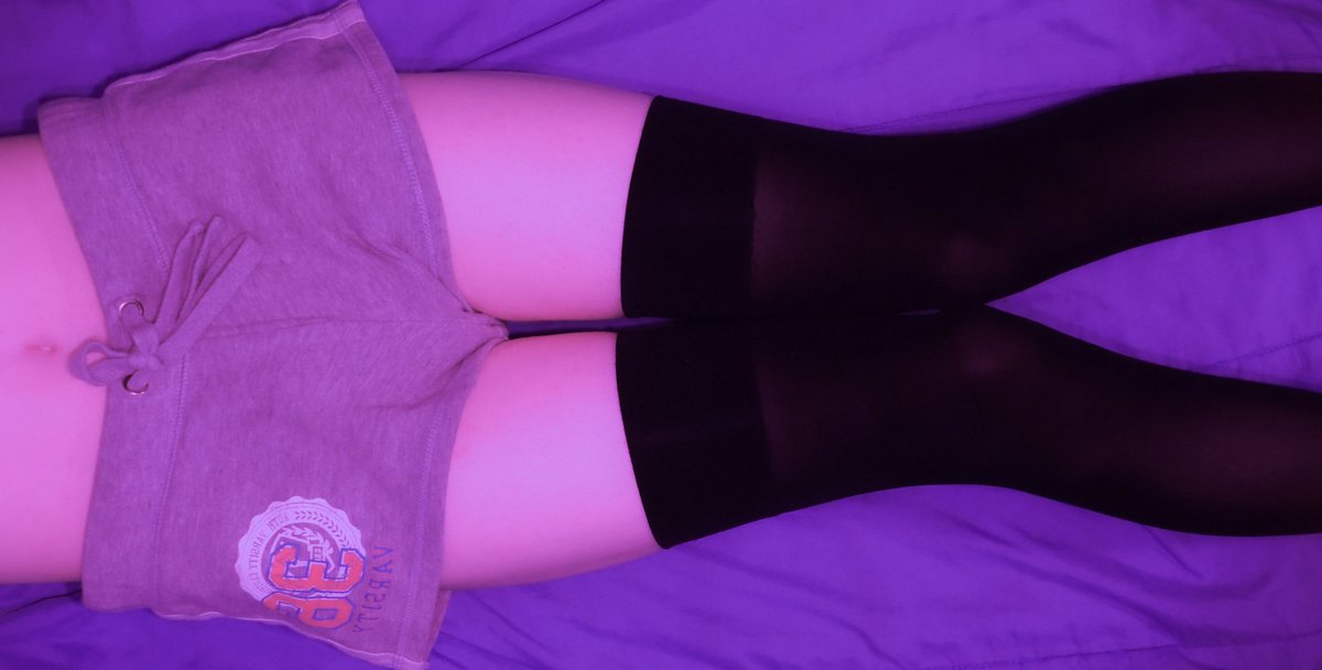 eusoboy's tweet photo. Need to cuddle something >.<

#femboy #twink #thighs https://t.co/JueA3We5c6