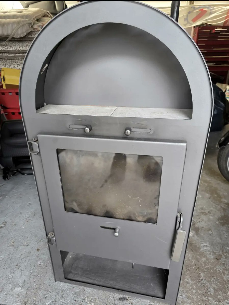 RusticGlowKe's tweet image. A stove that speaks quality at first glance✨ Strong, stylish, and built to serve your home for years. Ready for your kitchen upgrade?
Reach out on 0734 070 707, link in bio
#RusticGlow #qualityproducts #woodstoveliving #WoodstoveStyle #Nairobi