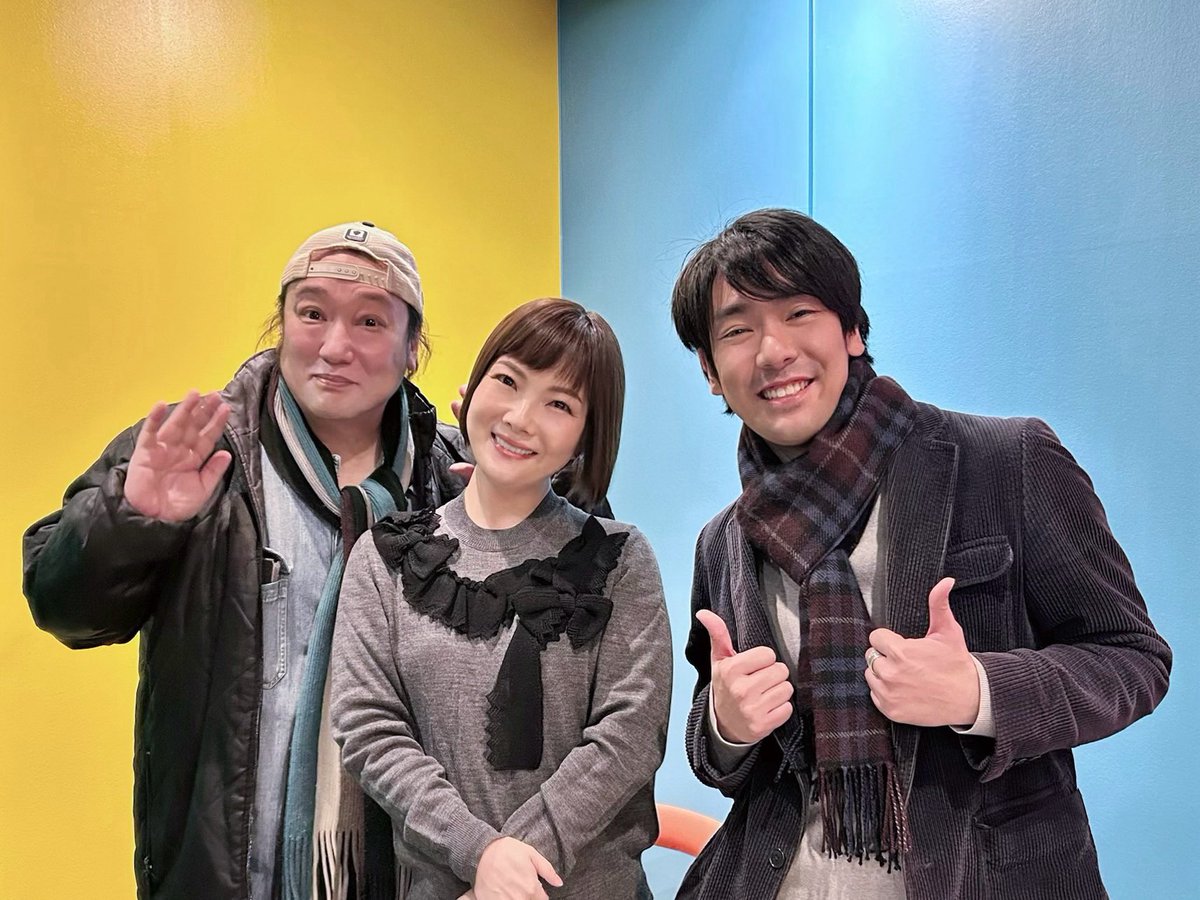 nanaoharuhi's tweet photo. Netflix「サミュエル・ベイトマンの狂気:一夫多妻制カルト教団の闇」の配信が始まりました❗️
私はFLDS信者ジュリア役で出演✌🏻
カルト心理学の専門家と映像制作者が一夫多妻制のカルト教団へ潜入するドキュメンタリー🎥
広樹や則ちゃん、遠藤さんと会えたのはこちら✨
見てね💖
https://t.co/If7pFDNuMp https://t.co/IsALYOGfak