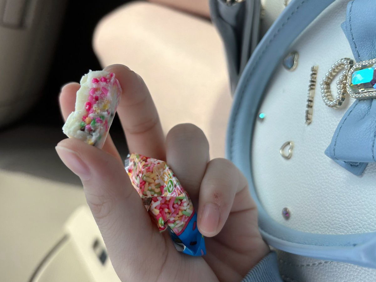 澪・モンスター🦇🧊【LEIWAN】 tweet media