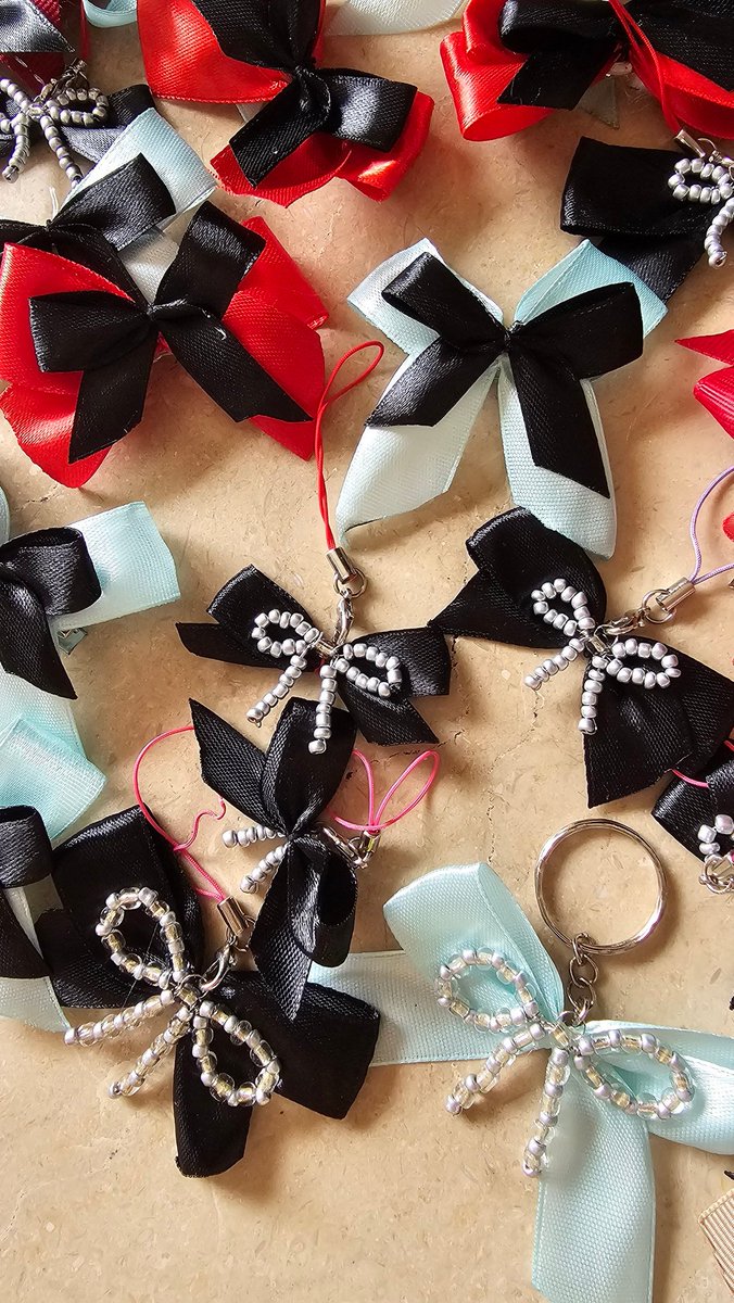 FREEBIES MONSTA X NEXUS JAKARTA 18 APRIL 2026..
RANDOM (ada pin, ganci, phone strap)
RULES:
1. Say hi to me
2. Follow IG monaeong.tix and X <a href="/monaeong/">monaeong // jastip war tukar tiket</a> 
3. Do not throw away!
See youuuuuu monbebe 💜💜❤️💜💜❤️