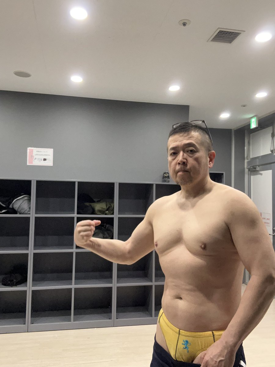 kentankenken's tweet photo. 広背筋二頭

やっとマッサージに行った
頸が酷いすねと言われた https://t.co/pVP0SMDf6Q