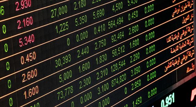 𝐄𝐂𝐁 𝐒𝐭𝐞𝐚𝐝𝐲 𝐇𝐚𝐧𝐝

I see Schnabel is fine waiting to see if prices start creeping up. You might find the bank stays neutral while they watch the Iran news. ☕

Are you trading Euro today? 📈

$EUR #Forex #Trading #Markets
